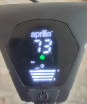 Aprilia eSR2 - 10