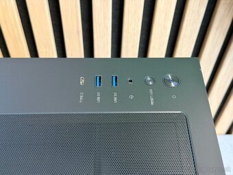 Ryzen 7 7800x3D•RTX 5070 12GB•32GB RAM•2TB SSD•750W - 10