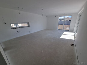 Skolaudovaný RD Za Kaplnkou Prúdy Sereď - 10