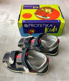 Detská obuv, sandále, veľ. 33, 32, 31, 28, 26, 25, 23, 22 - 10