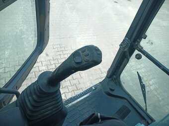 Pásový minibagr CAT 308 ČR - 10