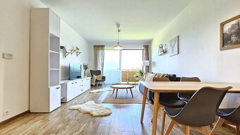 VEĽKÝ 2.IZB.AP. S PANORAMATICKÝM VÝHĽADOM A GARÁŽOU-DONOVALY - 10