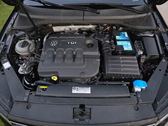 Volkswagen Passat combi 2,0TDi 110kW - 10