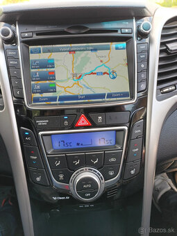 hyundai i30 1.6crdi exlusive navi, kamera,klima - 10