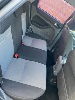 Ford Focus combi 1.6. 2010 - 10