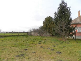 Rodinný dom s pozemkom 1373 m2 - 10