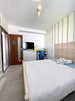 TOP - ZNÍŽENÁ CENA – Veľký 5 izbový rodinný dom po kompletne - 10