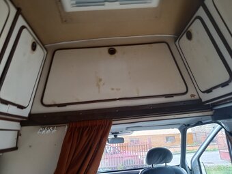 AUTOKARAVAN FORD TRANSIT 1,6 BENZIN - 10