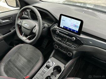 Ford Kuga ST-Line 2.5 DURATEC HYBRID CVT 4x4, r.v.: 2022 - 10
