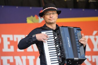 Harmonikár, akordeonista, živá hudba - 10
