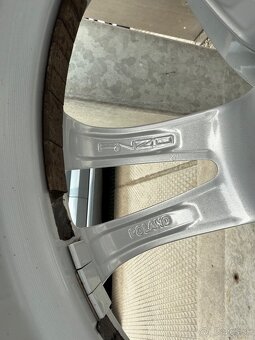 5x114,3 R17 Hyundai Tucson zimné 225/60 R17 - 10