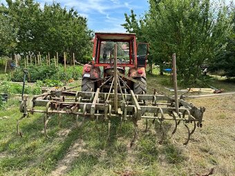 Predám kultivátor za traktor Zetor - 10