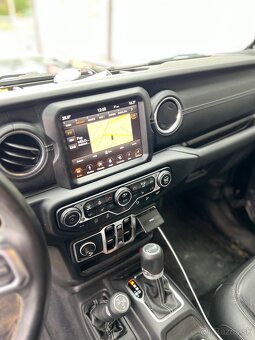 Jeep Wrangler 2.0T GME Sahara A/T, 199KW, A8, - 10