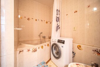 Udržiavaný 3-izbový byt v pôvodnom stave – Gagarinovo námest - 10