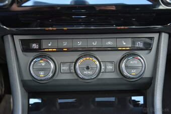 Škoda Superb Combi 2.0 TDI DSG STyle - 10