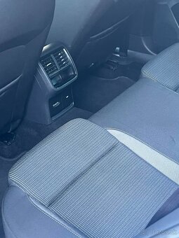 Škoda Octavia 2.0L STYLE - 10