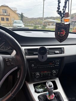 BMW 318d e91 - 10