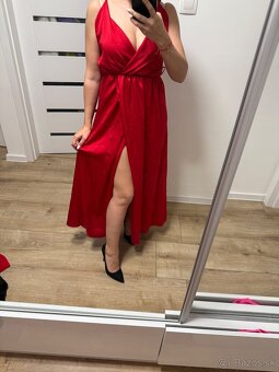 10€ nenosene šaty veľkosť XS/S/UNI - 10
