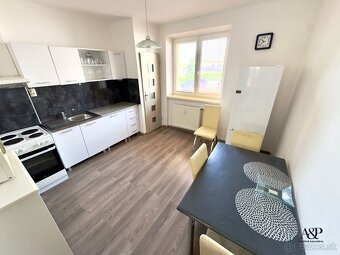 2 IZB. BYT S BALKÓNOM V CENTRE MESTA, 58M2, TOVÁRENSKÁ UL., - 10
