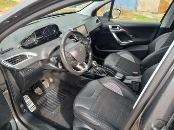 Peugeot 2008 - 10