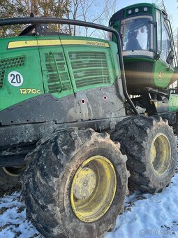 John Deere 1270G - 10