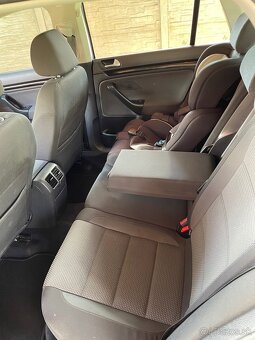 Volkswagen Golf 6 variant 1.6 TDI 77kW 2011 - 10