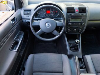 Volkswagen Golf 5 1.4 benzín NOVÁ STK/EK len 122 000 km - 10