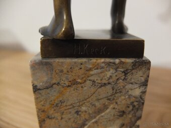 BRONZOVÁ POSTAVA-HANS KECK KOLEM 1900 - 10