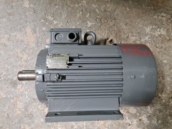 Predám el.motory na vodné čerpadlá Sigma 1,5kW a viac - 10