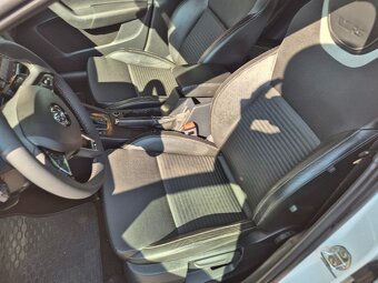 Octavia RS kombi 2013 2.0TDi 185ps DSG velmi pekna. - 10