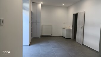 Ponúkame Vám na prenájom zrekonštruované obchodné priestory - 10