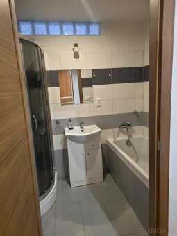 Predaj 2 izbového bytu v centre Popradu - 10