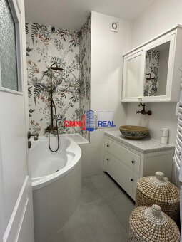 4 izb. byt, Trnavská cesta, 5/5 - 2x loggia, výťah - 10