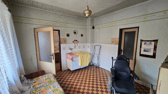 RD s pozemkom 1162 m2 v obci Jur nad Hronom - 10