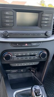 Kia ceed 1,6 CRDI 11/2019 - 10