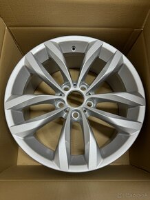 Nové kola r18 5x120 originál Bmw dvourozmer - 10