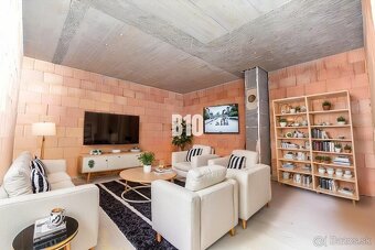 Rodinné sídlo na vidieku s pozemkom 1000m2. - 10