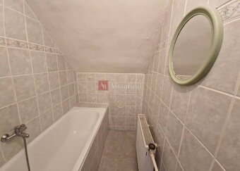 AstonReal: predaj priestranný rodinný dom s garážou - Veľký - 10