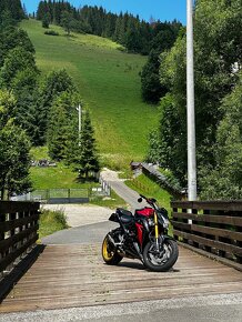 Suzuki GSX-S1000 - 10