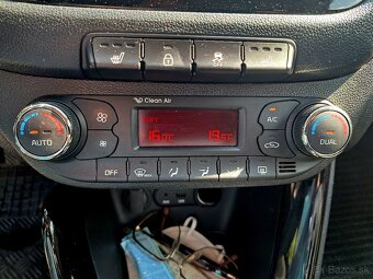 Kia Ceed 1,4 FIFA World Cup Edition - 10