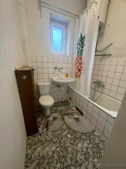 Na prenajom 2-izb. byt s rozlohou 75m2 na Zeleznicnej ulici - 10