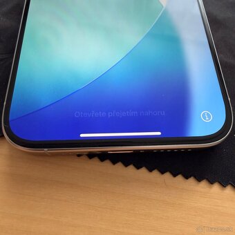 Apple iPhone 15 pro Max 512 GB Titanova biela - 10