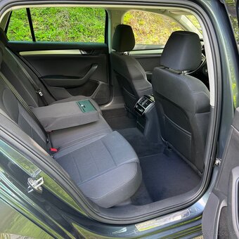 Škoda Superb 2.0 TDi DSG - 10