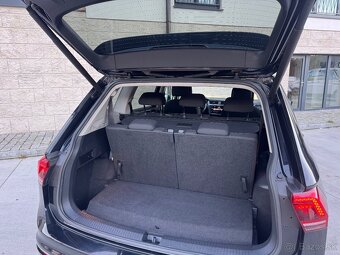 Volkswagen Tiguan R-line Allspace rv2020 4x4 7 miest - DPH - - 10