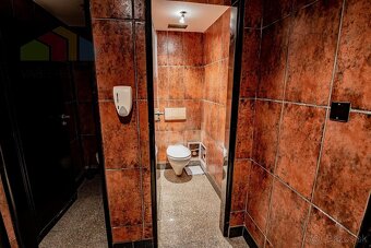 Na prenájom obchodno – reštauračný priestor, 1.207 m2, BA – - 10