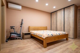 Exkluzívne na predaj, moderný 4izbový rodinný dom s pozemkom - 10