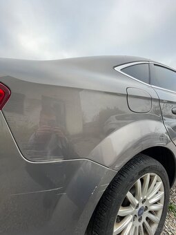 Ford Mondeo (2011) 2.0 TDCi Titanium Hatchback, 103kW - 10