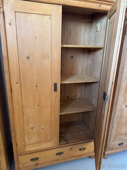 Predám starožitné skrine štýl altdeutsche v zachovalom stave - 10