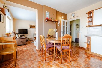Na PREDAJ RD Zobor 120m2, pozemok 460m2 - 10