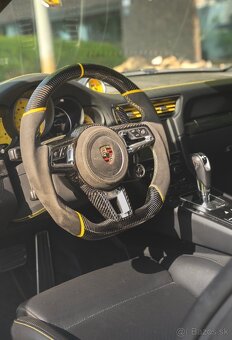 Porsche 911 turbo s - 10